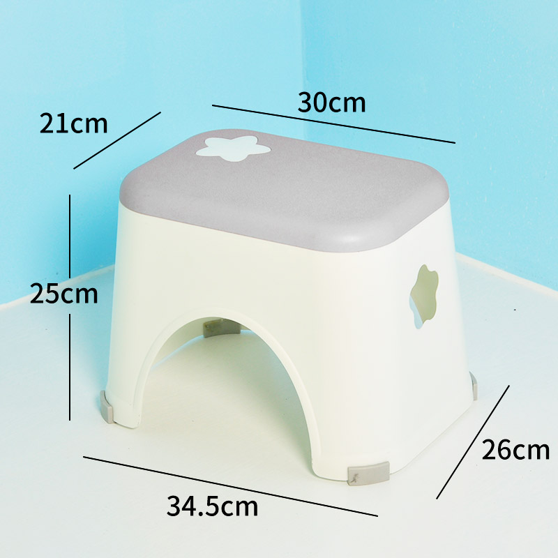 taburetes de pl&aacute;stico