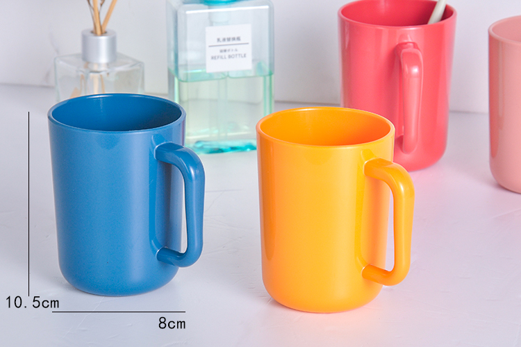 tazas de enjuague bucal