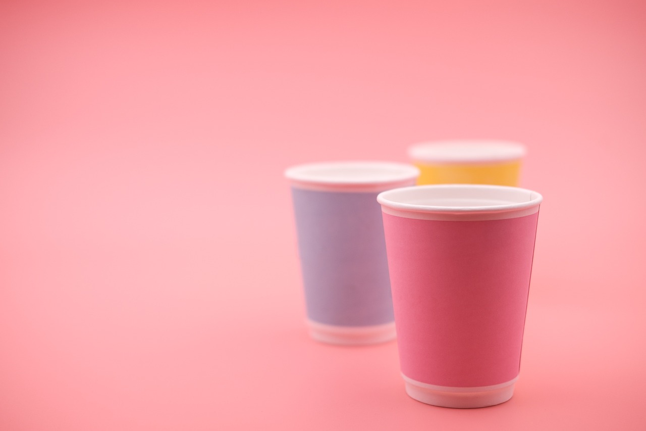Soluciones de higiene personalizadas con tazas de enjuague bucales personalizadas